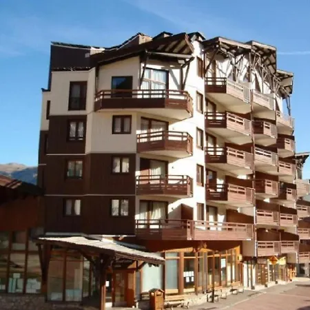 Apartment Refait A Neuf, Centre Station, Balcon Sud, Parking Inclus - Fr-1-513-57