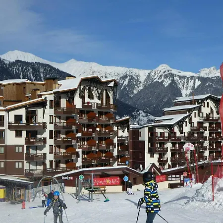 Refait A Neuf, Centre Station, Balcon Sud, Parking Inclus - Fr-1-513-57 Apartment *